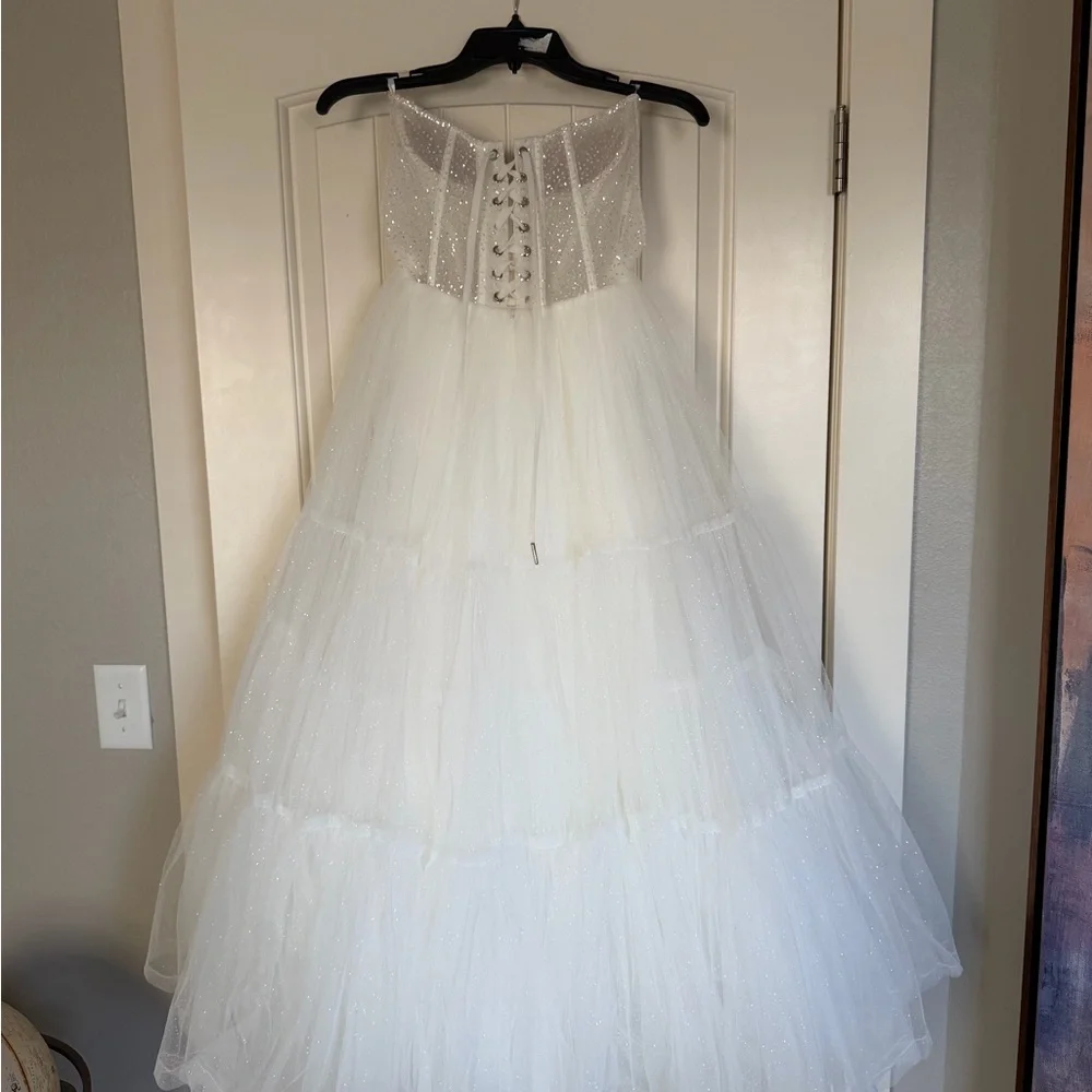 🌺SPARKLES MillaNova White Strapless Sweetheart Wedding Gown - Perfect 2nd Dress - Picture 8 of 10